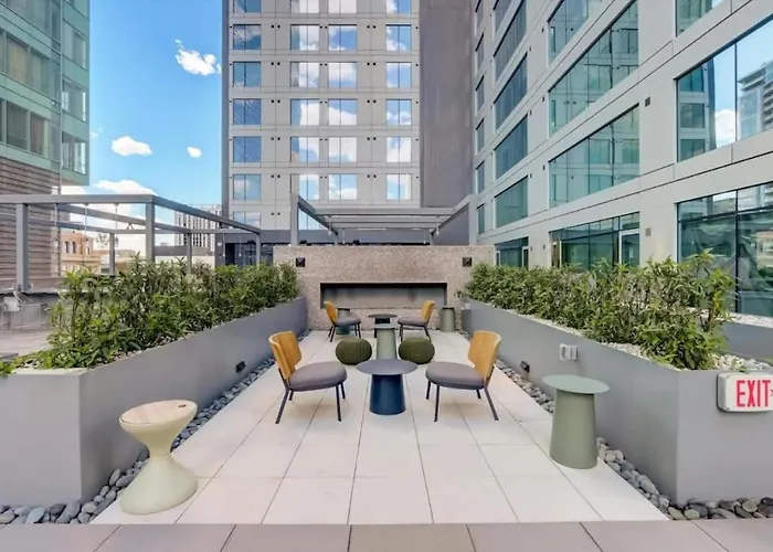 Boulevard Comfortable Downtown Highrise Stu Pool Parking & Gym 10a * Phoenix