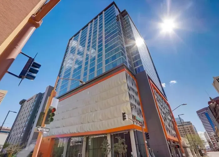 Boulevard Comfortable Downtown Highrise Stu Pool Parking & Gym 10a * Phoenix