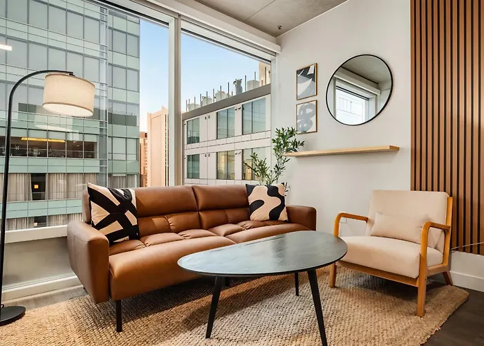 Boulevard Comfortable Downtown Highrise Stu Pool Parking & Gym 10a *