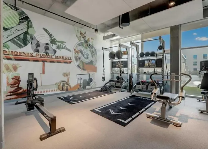 Apartment Boulevard Comfortable Downtown Highrise Stu Pool Parking & Gym 10a *